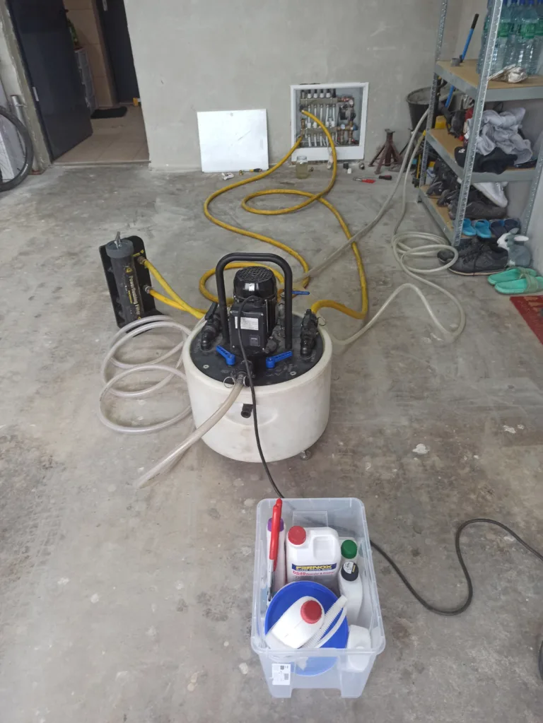 Osprzęt chemicznego oczyszczania instalacji ogrzewania